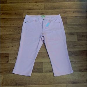 Light pink capris